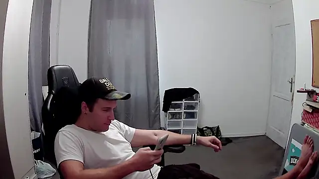 PKrisztian online show from October 8, 7:28 am