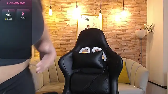 Snapshot of skeler_lovd_b_ chatting on March 18, 12:47 pm skeler lovd b online show from March 18, 12:47 pm