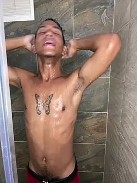 Snapshot of Palo_santo chatting on February 16, 4:32 pm Palo santo online show from February 16, 4:32 pm