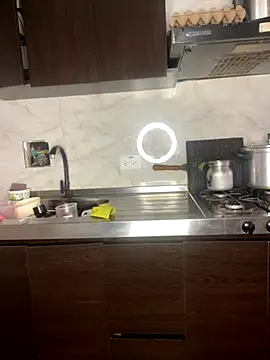 Snapshot of Palo_santo chatting on September 25, 9:18 pm Palo santo online show from September 25, 9:18 pm