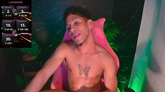 Snapshot of Palo_santo chatting on September 28, 4:51 am Palo santo online show from September 28, 4:51 am