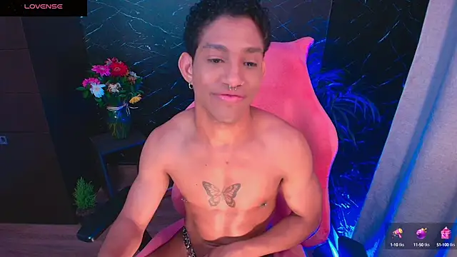 Snapshot of Palo_santo chatting on October 24, 8:11 am Palo santo online show from October 24, 8:11 am