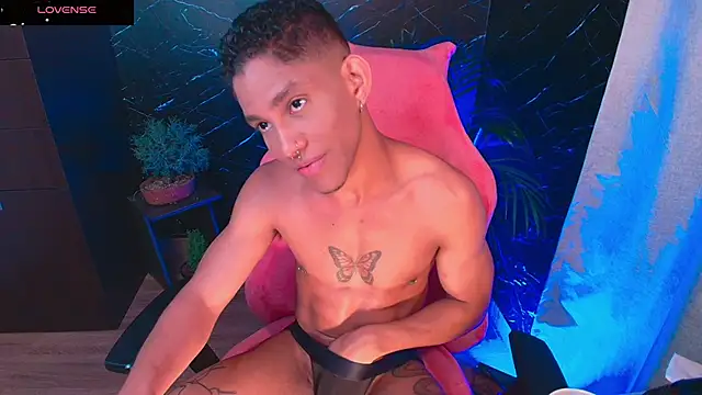 Snapshot of Palo_santo chatting on November 8, 8:03 am Palo santo online show from November 8, 8:03 am