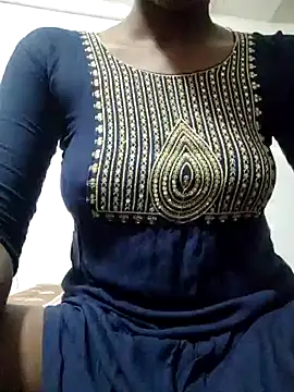 rituporna2004 online show from February 20, 1:19 pm