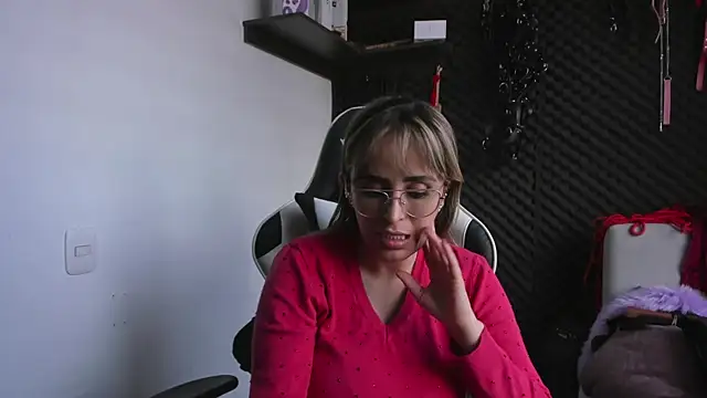 Sara Mills06 online show from December 11, 6:42 pm