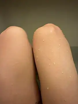 Snapshot of matu050556 chatting on November 14, 11:42 am matu050556 online show from November 14, 11:42 am