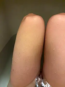 Snapshot of matu050556 chatting on November 17, 11:38 am matu050556 online show from November 17, 11:38 am