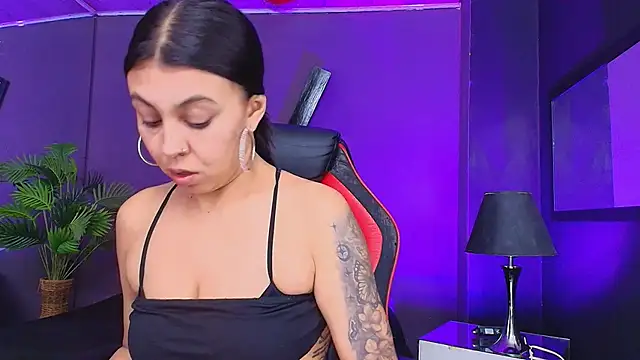 Juliet Nasty online show from October 6, 12:35 pm