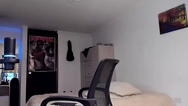 a lejandro 0 8 online show from December 10, 2:27 am