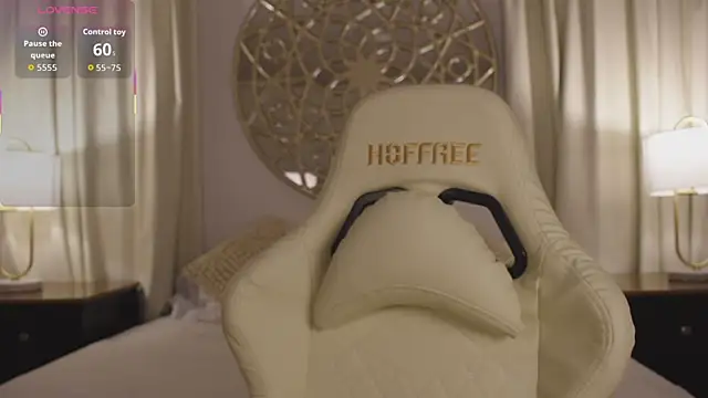 Antonellaparis  online show from September 29, 2:38 am