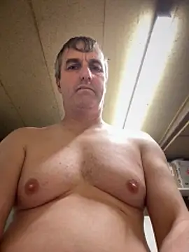 Snapshot of Fatbigtitsmarc chatting on October 19, 7:14 pm Fatbigtitsmarc online show from October 19, 7:14 pm