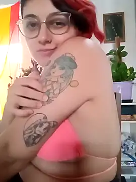 ConeNella online show from December 31, 9:28 pm