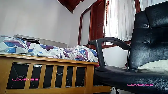 ConeNella online show from March 14, 6:07 pm