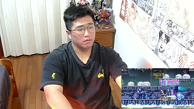 Snapshot of tfx954 chatting on December 15, 5:17 pm tfx954 online show from December 15, 5:17 pm