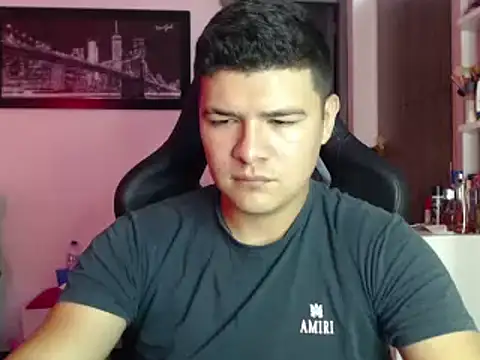 Snapshot of Plug_Control chatting on February 25, 3:49 pm Plug Control online show from February 25, 3:49 pm