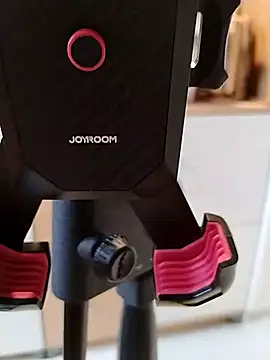 Snapshot of MadProfessor chatting on March 1, 3:27 pm MadProfessor online show from March 1, 3:27 pm