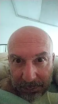 Snapshot of MadProfessor chatting on October 15, 1:00 pm MadProfessor online show from October 15, 1:00 pm