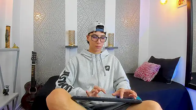 Nikolay Gregori online show from February 16, 10:43 am