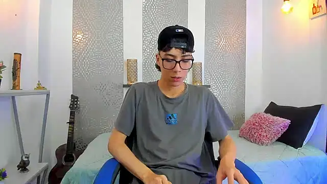 Nikolay Gregori online show from March 18, 4:04 am