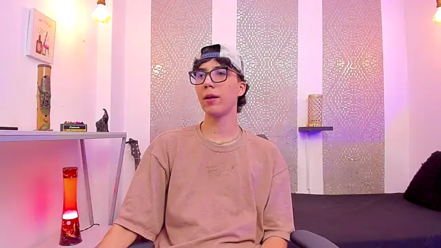 Nikolay Gregori online show from October 9, 4:32 am