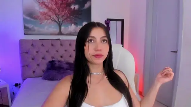 Julianaa Castro  online show from March 22, 11:42 am