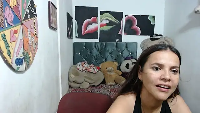 Snapshot of manzanahot9 chatting on March 22, 1:43 am manzanahot9 online show from March 22, 1:43 am