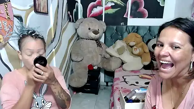 Snapshot of manzanahot9 chatting on September 11, 7:03 pm manzanahot9 online show from September 11, 7:03 pm