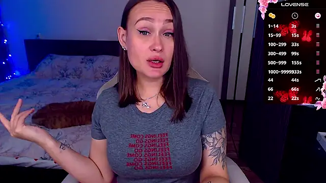 Cutie-Melanie online show from October 25, 7:08 pm