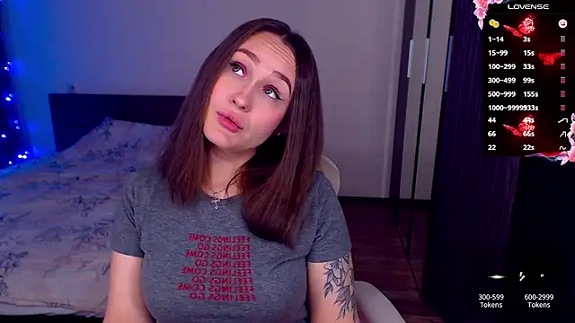 Cutie-Melanie online show from November 29, 8:34 pm