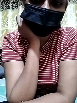 SLZAARA online show from December 3, 4:14 am