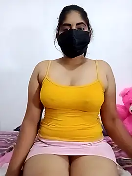 SLZAARA online show from October 14, 8:20 pm