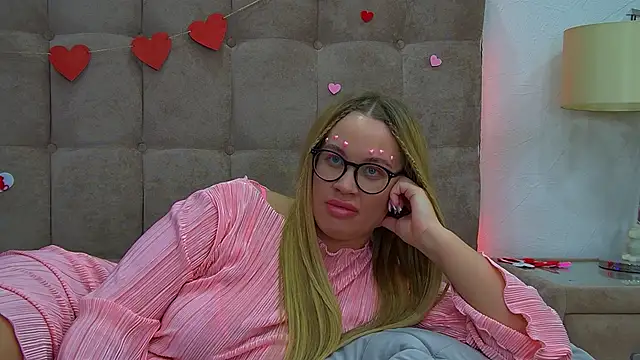 MariaNeumann online show from February 14, 9:53 pm