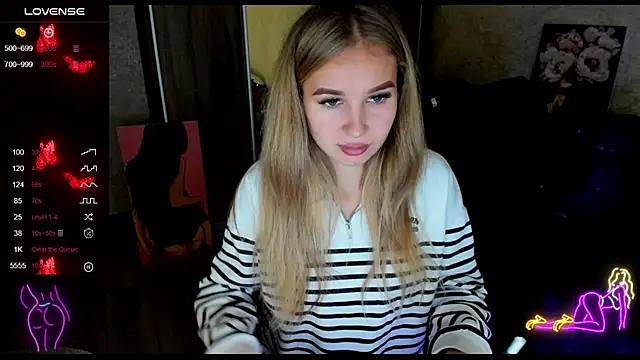  NigoNika online show from December 8, 1:58 pm