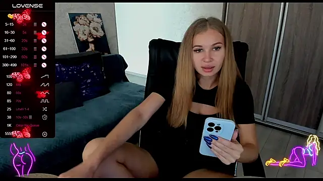  NigoNika online show from September 22, 1:57 pm