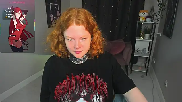 Cassie xKiss online show from September 17, 8:32 pm