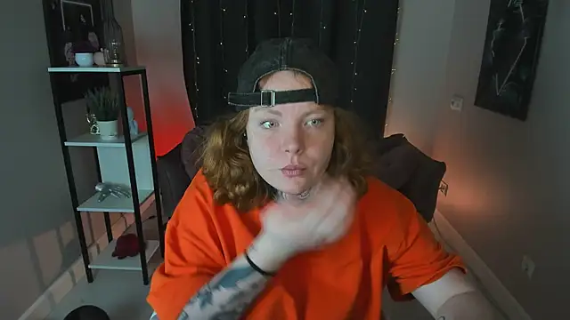 Cassie xKiss online show from October 15, 8:42 pm