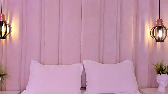 bonniekim  online show from February 26, 2:46 pm