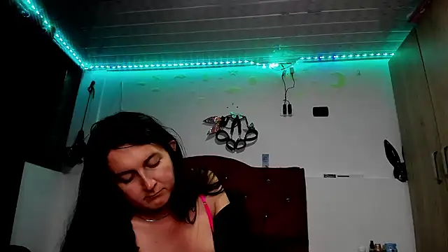 Sweet-Suck69 online show from December 30, 9:16 am