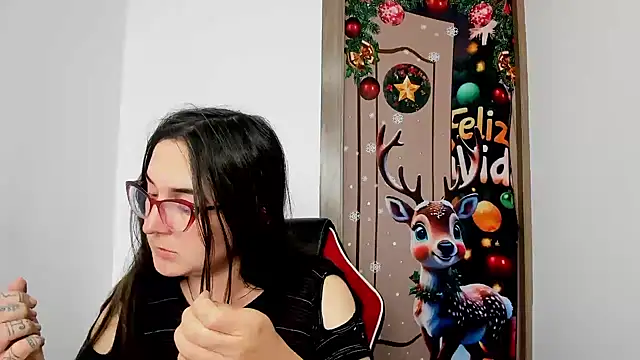 Sweet-Suck69 online show from January 23, 8:24 pm