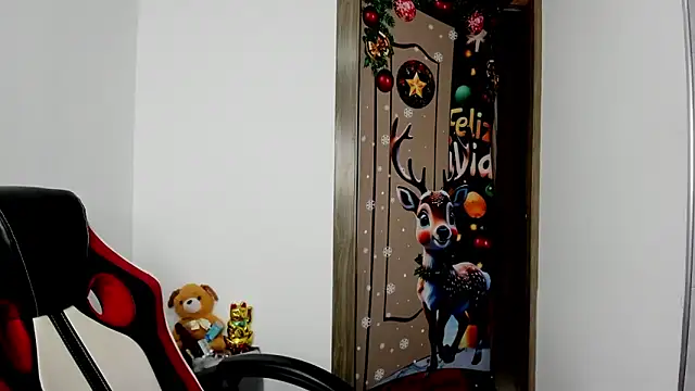 Sweet-Suck69 online show from January 25, 9:04 pm