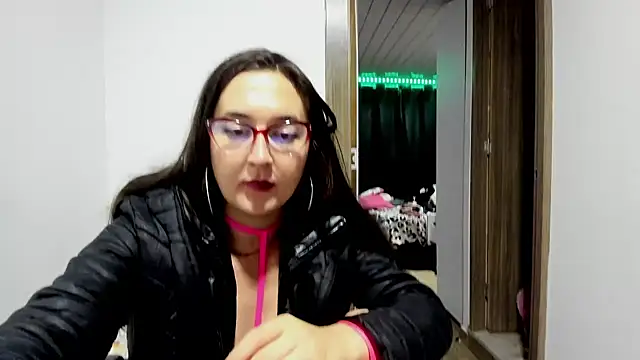 Sweet-Suck69 online show from February 14, 5:51 am