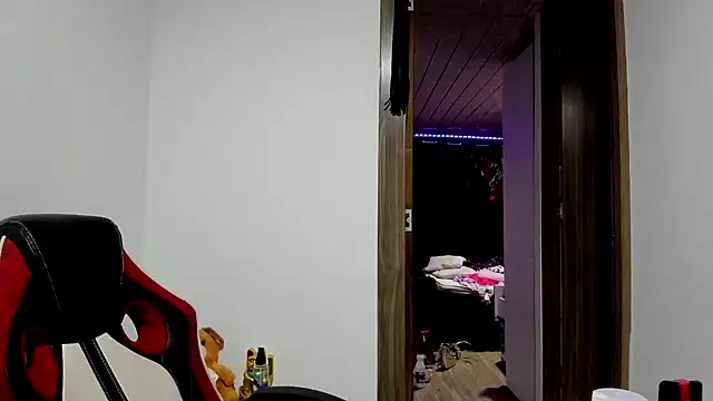 Sweet-Suck69 online show from February 27, 1:38 am