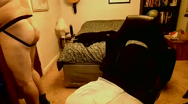 Hairy Guy30 online show from January 31, 1:01 am