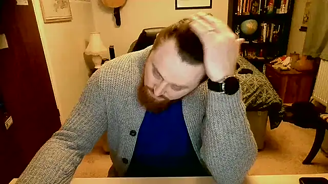 Hairy Guy30 online show from February 9, 10:43 pm