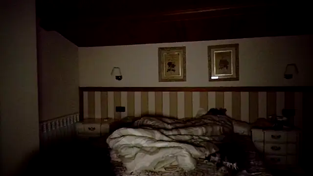 Rogerpere online show from December 19, 11:45 pm