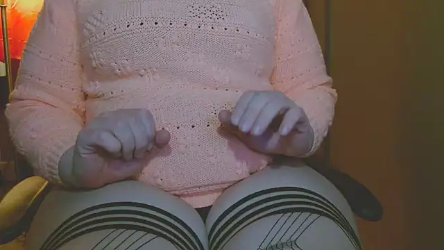 Snapshot of cosmicjones chatting on March 21, 9:56 am cosmicjones online show from March 21, 9:56 am