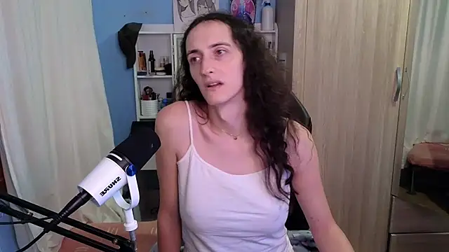 MemiKouki online show from November 20, 5:34 pm