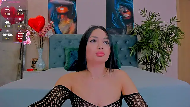 MichelleReys online show from February 19, 9:47 pm