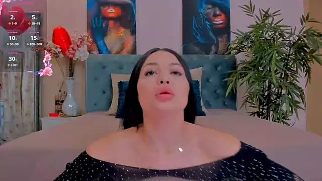 MichelleReys online show from March 18, 7:53 pm