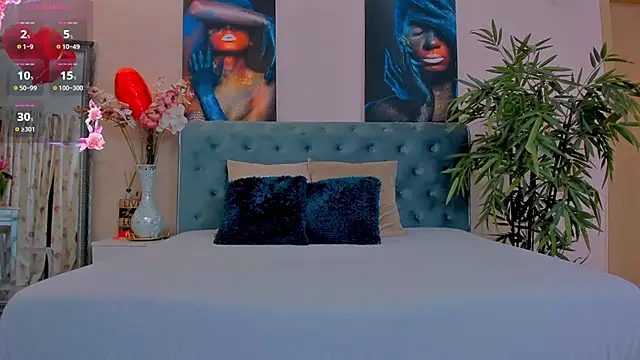 MichelleReys online show from March 21, 9:34 pm